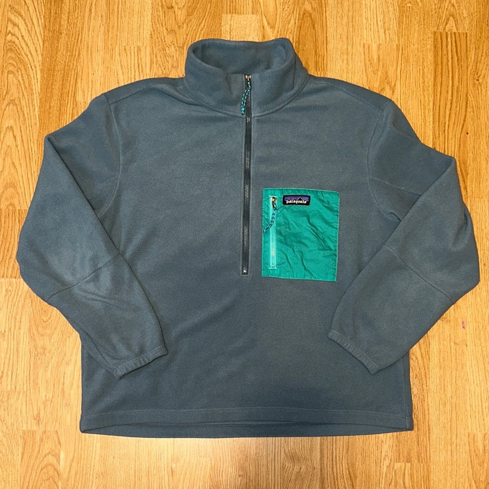 Patagonia Charcoal and Teal Fleece Pullover